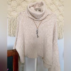 🌷Free People cream Sweater XS Beautiful